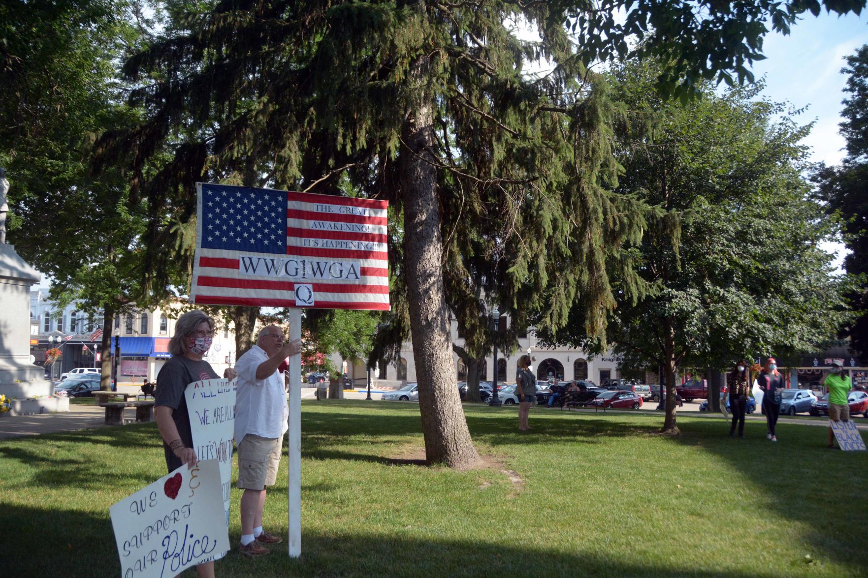Black Lives Matter protesters educate, march in downtown Baraboo